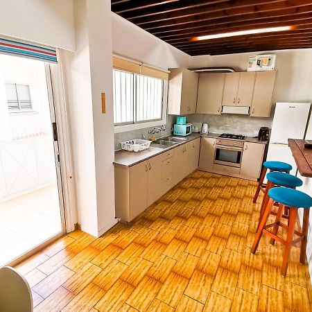 Central Square Nomadic Rooms لارنكا المظهر الخارجي الصورة