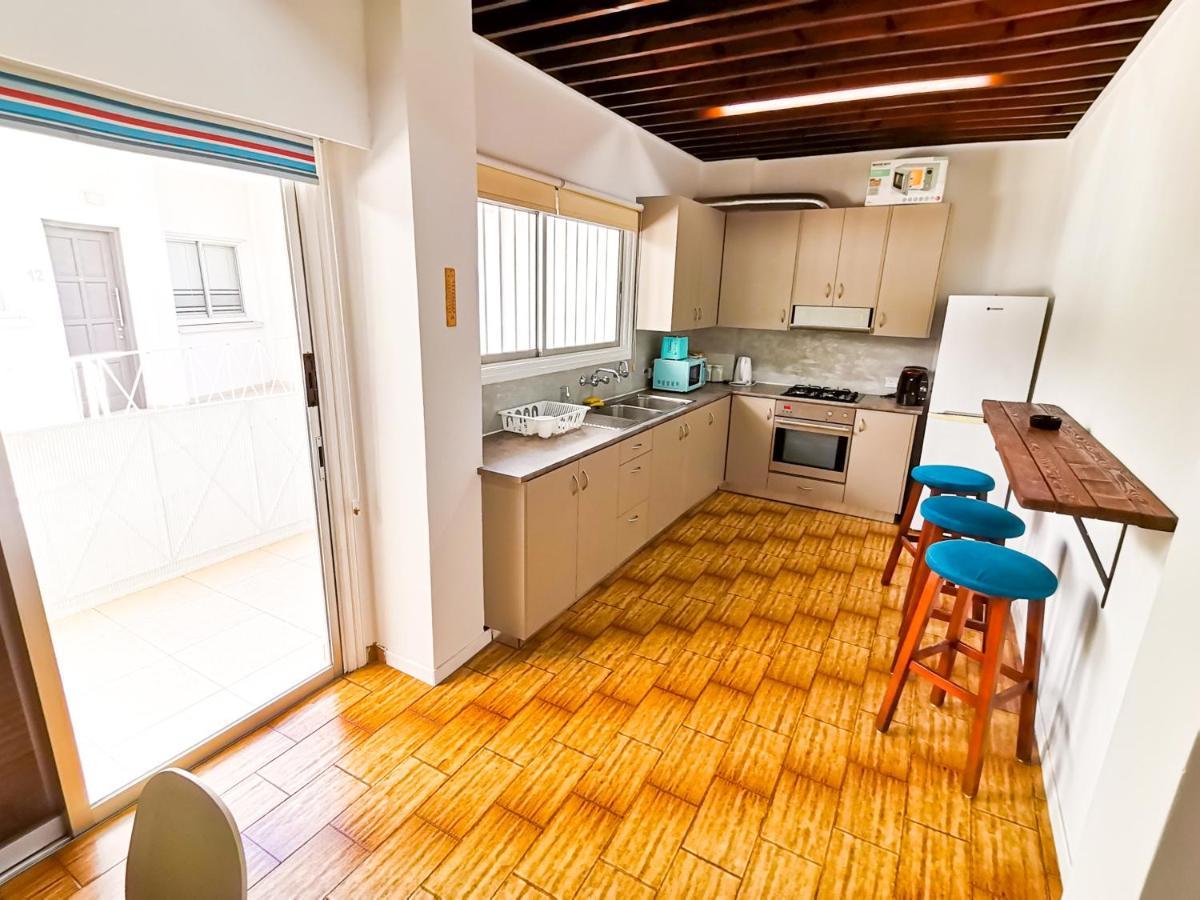 Central Square Nomadic Rooms لارنكا المظهر الخارجي الصورة