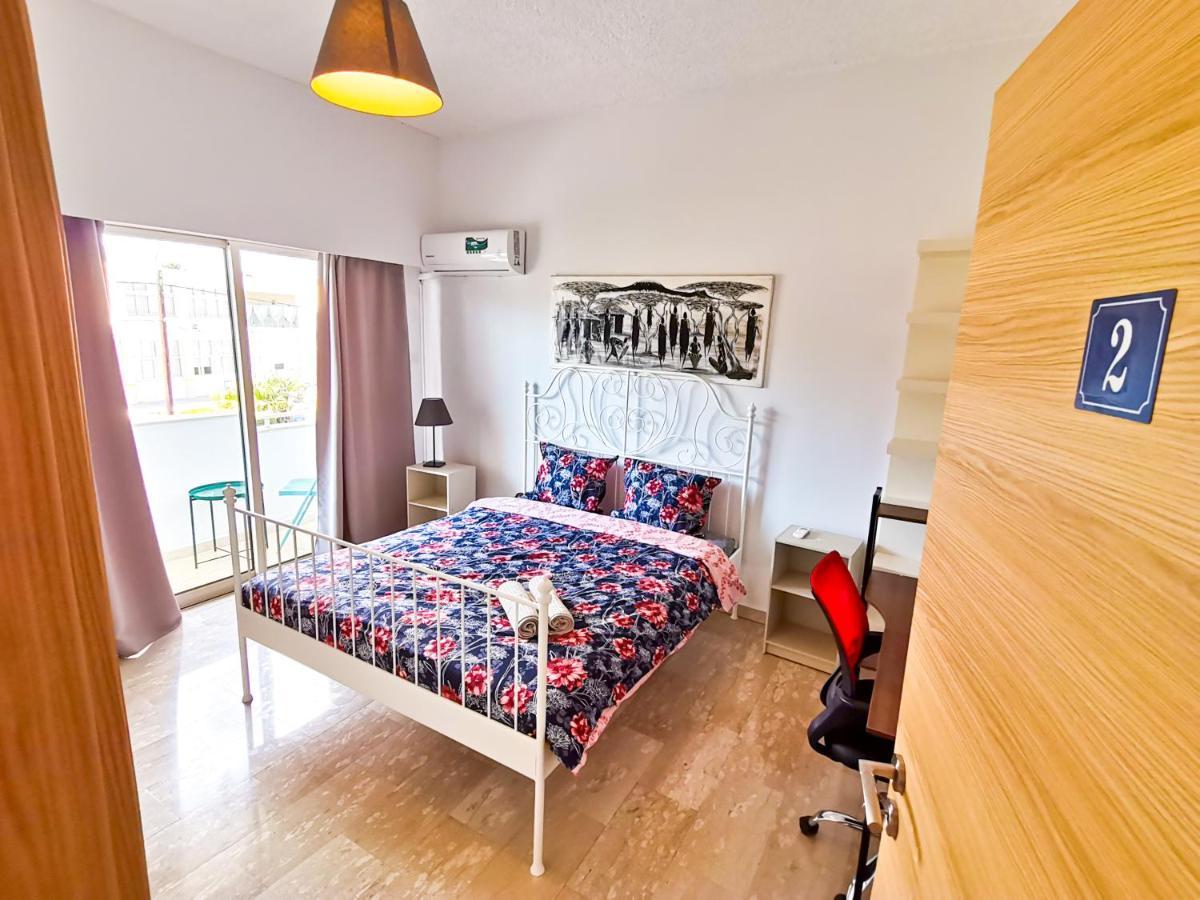 Central Square Nomadic Rooms لارنكا المظهر الخارجي الصورة
