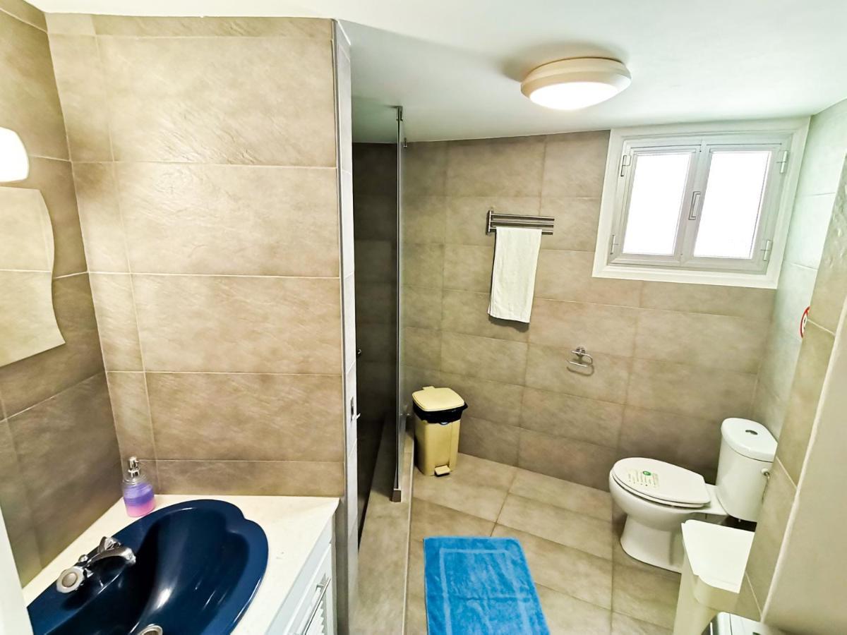 Central Square Nomadic Rooms لارنكا المظهر الخارجي الصورة